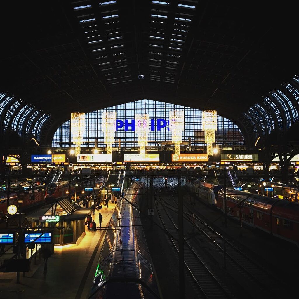 Der Hamburg Hauptbahnhof von innen
