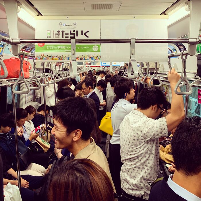 Das Gedränge in der Tokioter U-Bahn